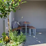 Emma - Free Parking, Ac, Wifi Apartment