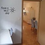 Emma - Free Parking, Ac, Wifi アパート *