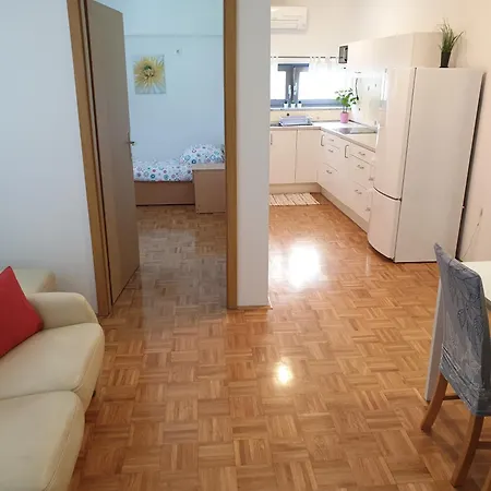 Emma - Free Parking, Ac, Wifi 류블랴나