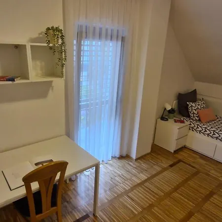 Emma - Free Parking, Ac, Wifi * 류블랴나