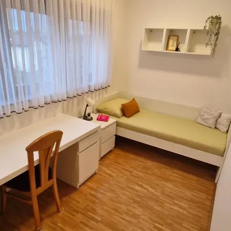 Emma - Free Parking, Ac, Wifi 公寓