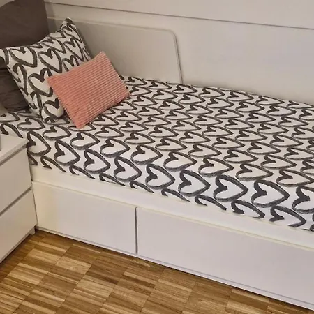 Διαμέρισμα Emma - Free Parking, Ac, Wifi *