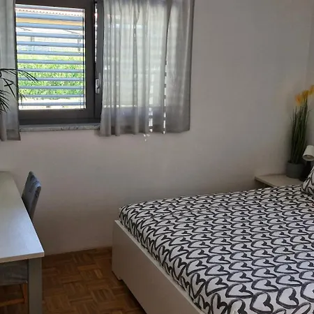 Emma - Free Parking, Ac, Wifi *