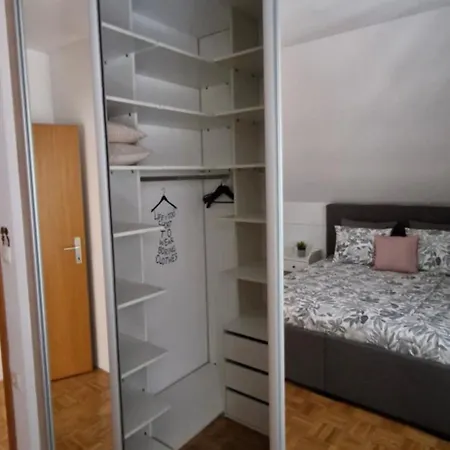 Emma - Free Parking, Ac, Wifi