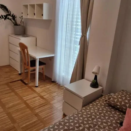 アパート Emma - Free Parking, Ac, Wifi *