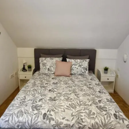 Emma - Free Parking, Ac, Wifi *