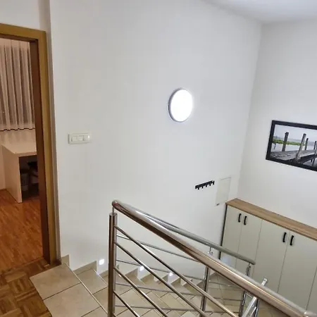 Apartman Emma - Free Parking, Ac, Wifi